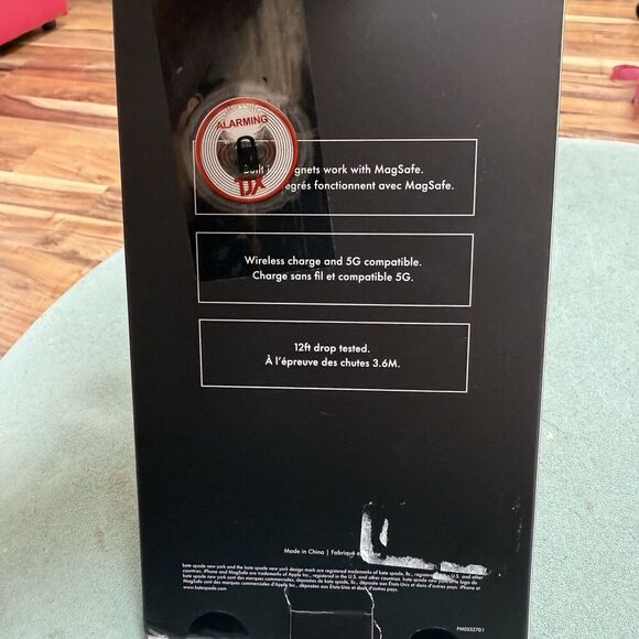 Kate Spade Protective Magsafe Case iPhone 15 Pro Max black Gold Silver Flowers - Picture 4 of 4